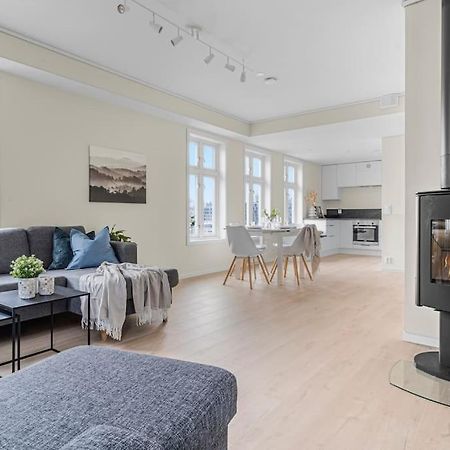 New! Huge Modern Apartment! Fit For Two Families! Bergen Exterior foto